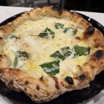 Sei Pizza Bar - Bianca Pizze - Pizza Near Me - Los Angeles, California Sei Pizza Bar - Bianca Pizze - Pizza Near Me - Los Angeles, California