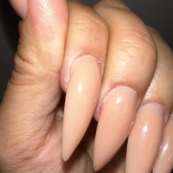 Moon's Nails