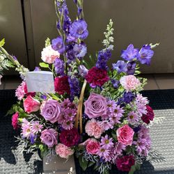 Heritage House Florist & Flower Delivery - Celebration of Life Bouquet