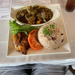The Karibbean Lounge Express - Curry goat w ripe plantains