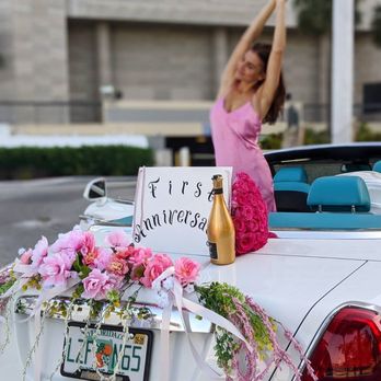 Madame De Flo - First Anniversary in Miami - Florists Near Me Madame De Flo - First Anniversary in Miami - Florists Near Me