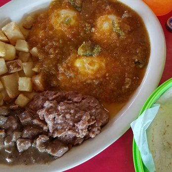 Los Beto's Restaurant - This the huevos rancheros mentioned. Best yet, hands down! - Mexican Near Me - Del Rio, Texas