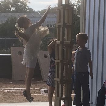 Deacon Baldy's - Entertainment abounds: Kids playing Giant Jinga - Food Trucks Near Me - Magnolia, Texas