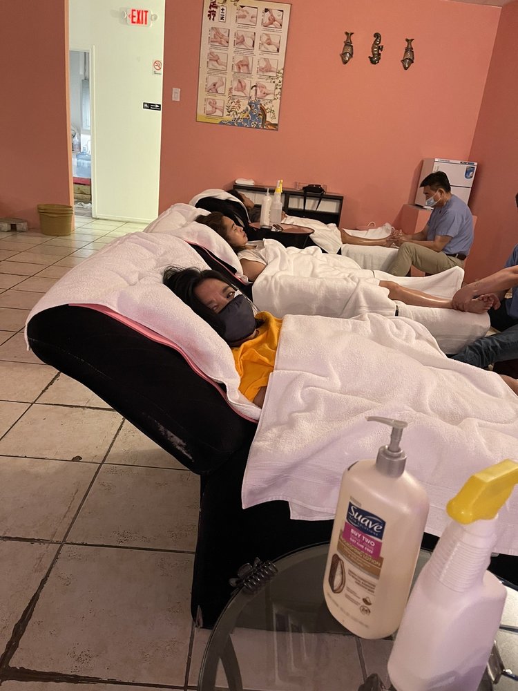 GREAT HAND & FOOT MASSAGE 26 Photos & 48 Reviews Massage 12345