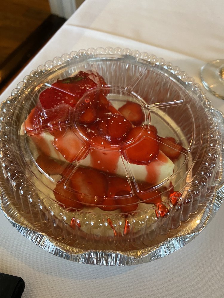 LUCKY’S NEW ITALIAN RESTURANT Updated August 2024 23 Photos & 17