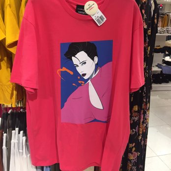Forever 21 - Aw, HECK yeah! A Patrick Nagel shirt? It was mine before they finished sewing it together! - Accessories Near Me - Hurst, Texas