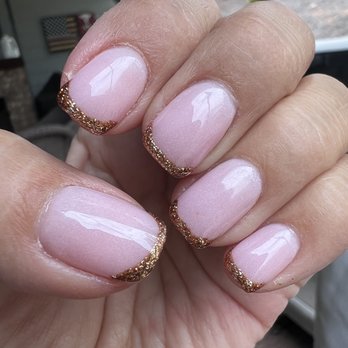 Red Nails - SNS bubblegum color with rose gold trim - Nail Salons Near Me - Flowery Branch, Georgia Red Nails - SNS bubblegum color with rose gold trim - Nail Salons Near Me - Flowery Branch, Georgia