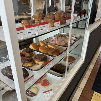SIGNAL Coffee Roasters - Pastries - Coffee & Tea Near Me - Alameda, California SIGNAL Coffee Roasters - Pastries - Coffee & Tea Near Me - Alameda, California