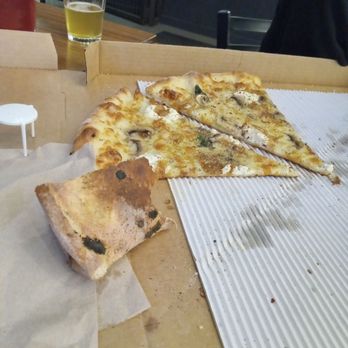 Trophy Pizza - The White Pie - Pizza Near Me - Norwood, Ohio