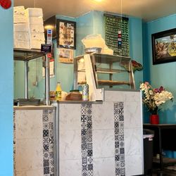 Top Taste Restaurant - Counter inside