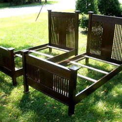 Strictly Mission - Twin beds in Prairie Style associated with Frank Lloyd Wright