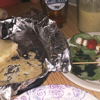 Barfly's - Garlic bread with cheese and caprese skewers were very underwhelming - Pizza Near Me - Baltimore, Maryland Barfly's - Garlic bread with cheese and caprese skewers were very underwhelming - Pizza Near Me - Baltimore, Maryland