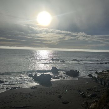 Cambria Shores Inn - Hotels Near Me - Cambria, California