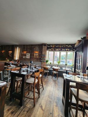 Vesta Trattoria & Wine Bar by null