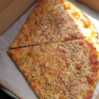 Goodfellas Pizzeria - 2 slices $5 - Pizza Near Me - Bridgeport, Connecticut Goodfellas Pizzeria - 2 slices $5 - Pizza Near Me - Bridgeport, Connecticut