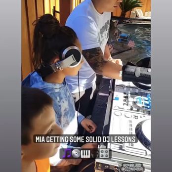 The Bay’s Djs - Memorial Day weekend, family friendly bbq and the DJ made everyone feel like a DJ for the day!!! Everyone loved it!!! - DJs Near Me The Bay’s Djs - Memorial Day weekend, family friendly bbq and the DJ made everyone feel like a DJ for the day!!! Everyone loved it!!! - DJs Near Me