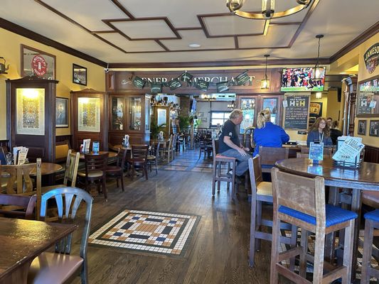 Brazen Head Irish Pub by null