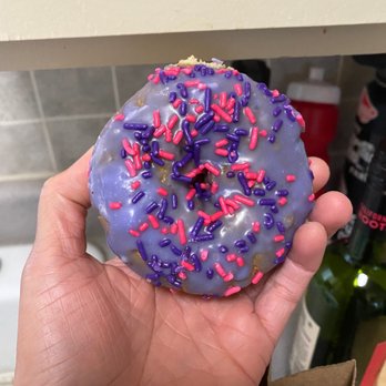Yum Yum Donuts - Mini donut doesn't seem that mini - Donuts Near Me - Riverside, California