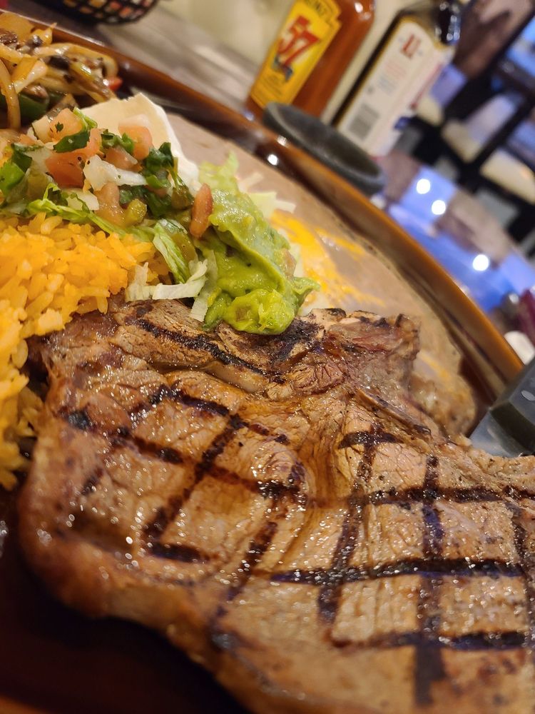 La Casa De Pancho Logo