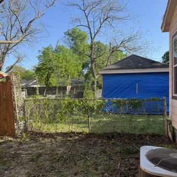 Mesquite Tree Service - Removed Danger to ours and neighbors property - Tree Services Near Me Mesquite Tree Service - Removed Danger to ours and neighbors property - Tree Services Near Me