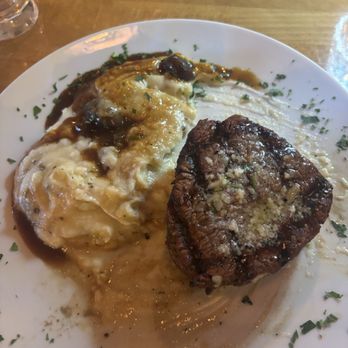 The Vault Restaurant - Filet and mashed potatoes - Cocktail Bars Near Me - Bakersfield, California The Vault Restaurant - Filet and mashed potatoes - Cocktail Bars Near Me - Bakersfield, California