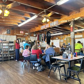 The Pinon Cafe - Cafes Near Me - Payson, Arizona