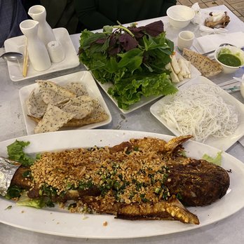 Bien Hen Restaurant - Their famous baked fish. How did they got it that crispy?! - Seafood Near Me - Westminster, California Bien Hen Restaurant - Their famous baked fish. How did they got it that crispy?! - Seafood Near Me - Westminster, California