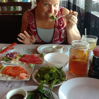 Nara Thai - Yummy - Sushi Bars Near Me - Baytown, Texas