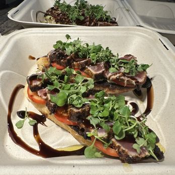 Aloha Prime Eatery - Ahi Bruschetta - Food Trucks Near Me - Kihei, Hawaii