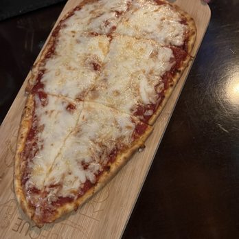 District GastroBar - Cheese flatbread - Cocktail Bars Near Me - Orlando, Florida District GastroBar - Cheese flatbread - Cocktail Bars Near Me - Orlando, Florida