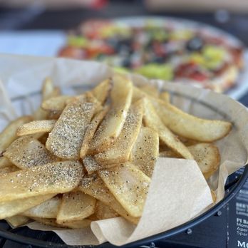 Pi Bar - Pizza Near Me - Woodbridge, California Pi Bar - Pizza Near Me - Woodbridge, California