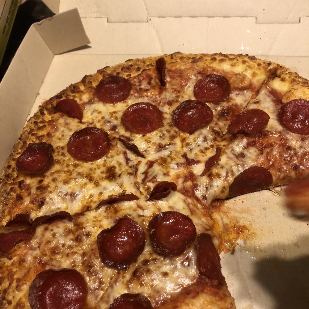 Hungry Howie's Pizza - Pepperoni pizza with garlic herb crust - Pizza Near Me - Peoria, Arizona Hungry Howie's Pizza - Pepperoni pizza with garlic herb crust - Pizza Near Me - Peoria, Arizona