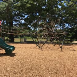 Drummond Playground - Climb!!