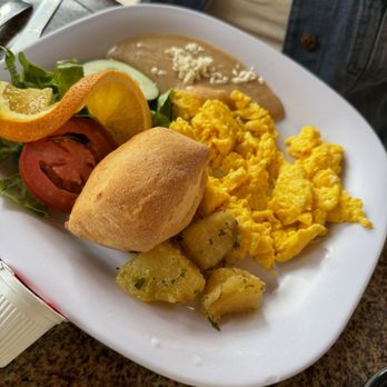Cafe Vayan - Huevos revueltos - Breakfast & Brunch Near Me - Puerto Vallarta, JAL