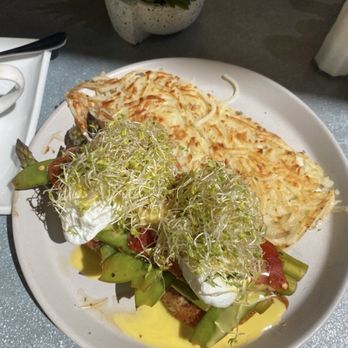 Toast - SMOKED VEGGIE BENEDICT - Breakfast & Brunch Near Me - Temecula, California Toast - SMOKED VEGGIE BENEDICT - Breakfast & Brunch Near Me - Temecula, California