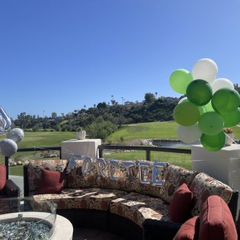 Shorecliffs Golf Club - Outdoor patio with fire pit - Golf Near Me - San Clemente, California Shorecliffs Golf Club - Outdoor patio with fire pit - Golf Near Me - San Clemente, California