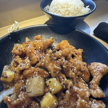 PF Changs - Chinese Near Me - Atlanta, Georgia