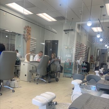 VIP Nail and Spa - Nail Salons Near Me - Santa Maria, California