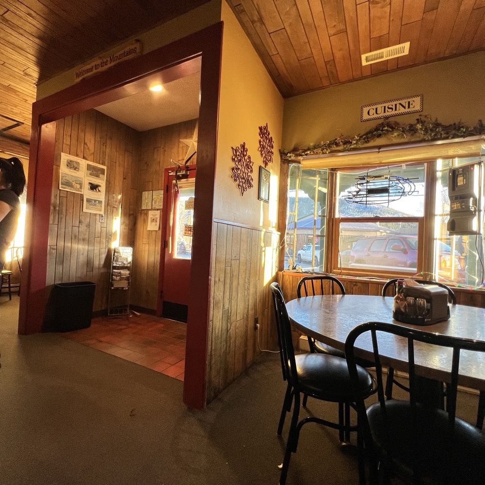 Grand Pizza - Entrance - Pizza Near Me - Grand Lake, Colorado
