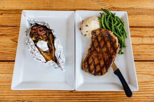 Live Oak Grill by null