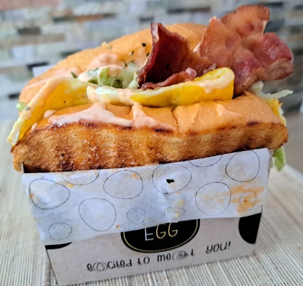 Bad Egg Logo