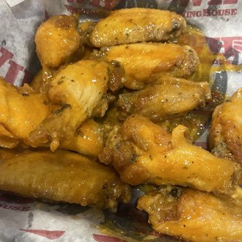 WingHouse Bar & Grill - Sports Bars Near Me - Pinellas Park, Florida