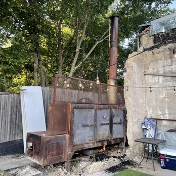 Gar Hole - a rusted out building with a stove - Bars Near Me - Anna, Texas