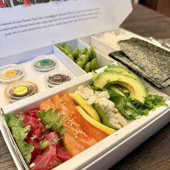 Temaki Togo - California Handroll Box Set - Sushi Bars Near Me - Los Angeles, California Temaki Togo - California Handroll Box Set - Sushi Bars Near Me - Los Angeles, California
