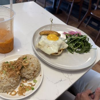 Neighborhood Cafe - Longanisa Smash with a side of garlic fried rice - Bubble Tea Near Me - Tukwila, Washington
