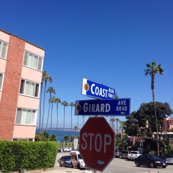 Cody's La Jolla - Breakfast & Brunch Near Me - La Jolla, California Cody's La Jolla - Breakfast & Brunch Near Me - La Jolla, California