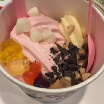 Yogurtland - 8oz of deliciousness (~ $3.6) - Strawberry & Peach Tart fro yo + mochi, toffee crunch, gummy bears - Ice Cream & Frozen Yogurt Near Me - Walnut Creek, California Yogurtland - 8oz of deliciousness (~ $3.6) - Strawberry & Peach Tart fro yo + mochi, toffee crunch, gummy bears - Ice Cream & Frozen Yogurt Near Me - Walnut Creek, California