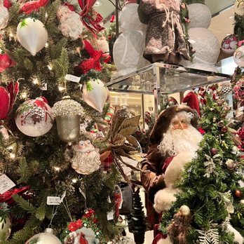 Giardini Garden Store - Christmas display - Home Decor Near Me - Las Vegas, Nevada