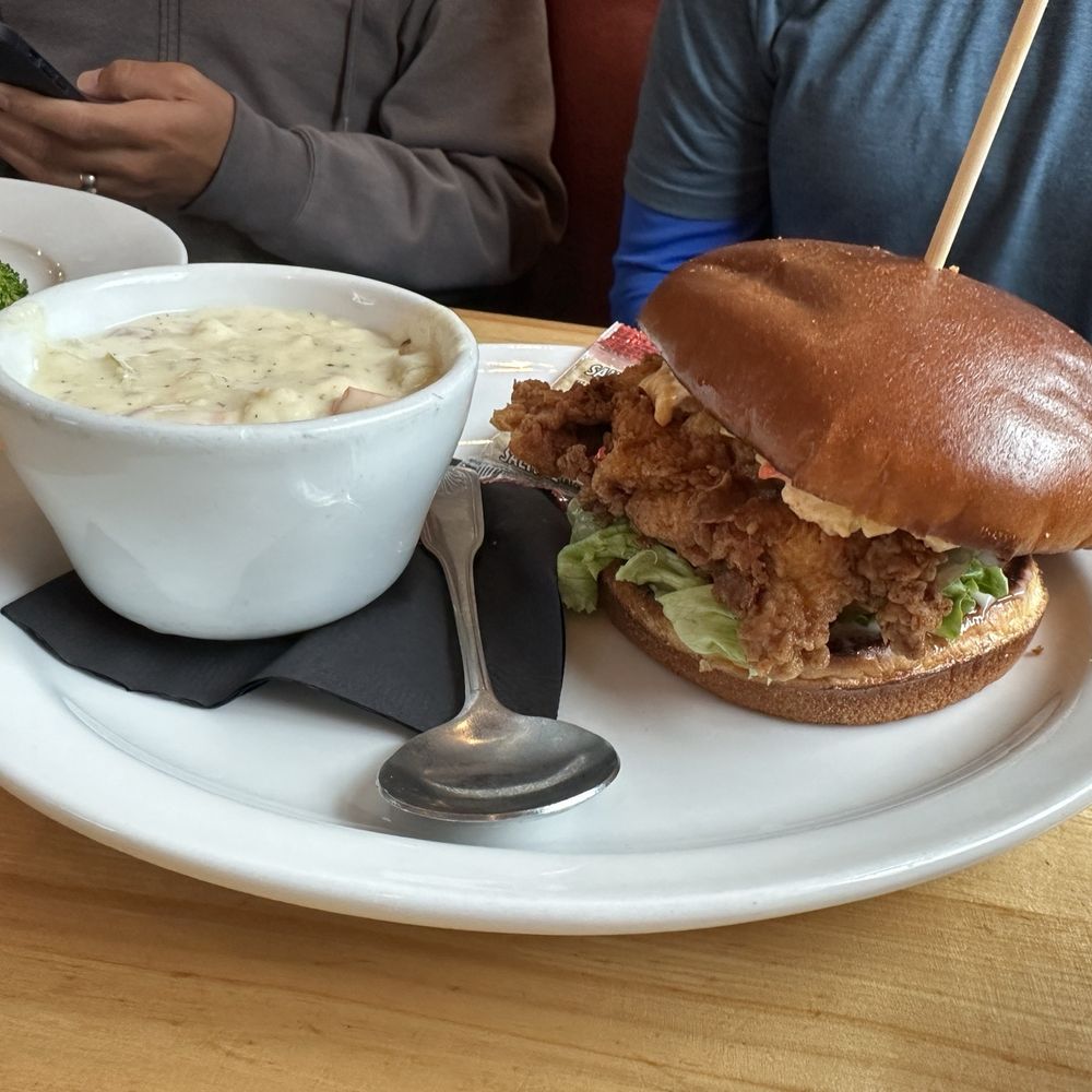 The Highliner Restaurant - Fried chicken sandwich. - Seafood Near Me - Seward, Alaska The Highliner Restaurant - Fried chicken sandwich. - Seafood Near Me - Seward, Alaska
