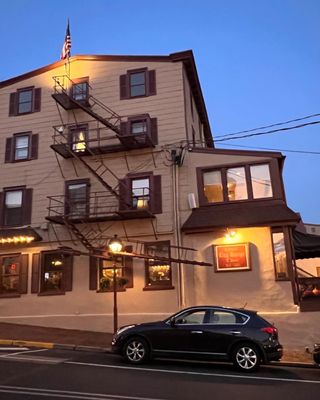 King George II Inn by null